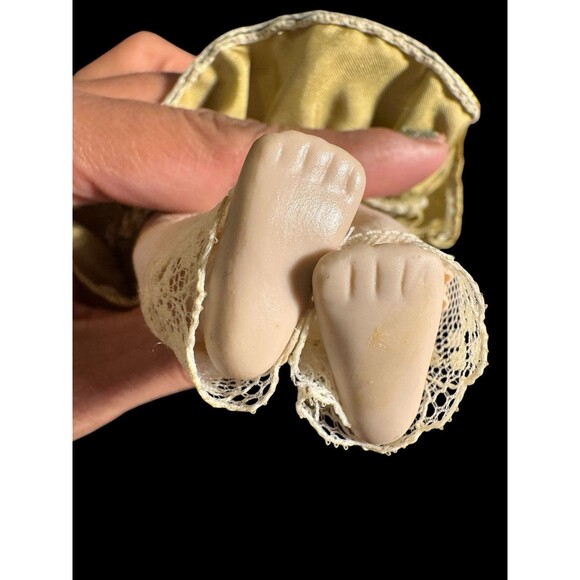 Porcelain Doll "Love" Gorham Collection 8 Inch The Gifts of Friendship Dolls - Picture 6 of 8